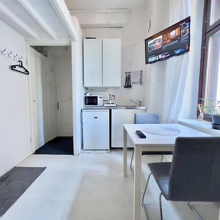Dainty Central Apartment Helsinki Luaran gambar